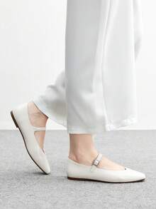 CUCCOO BIZCHIC 女士方头平底巧克力色金属扣套脚平底鞋，舒适休闲玛丽珍鞋，适合搭配连衣裙 - 米色 - 查看 5
