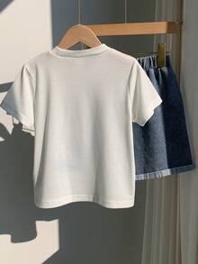 SHEIN Little Byeori Conjunto de 2 piezas de pantalones cortos con relieve de dinosaurio para niños pequeños - Marrón - Ver 3