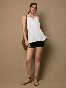 SHEIN VCAY 大码波西米亚复古杏色露背无袖上衣，纽扣装饰，V领设计，蕾丝拼接，温柔优雅风格，百搭宽松雪纺衬衫，适合春夏穿着 - 杏色 - 查看 9