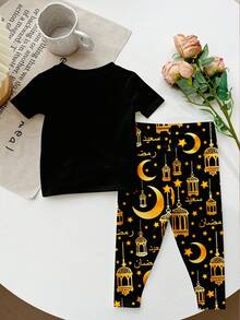 SHEIN 星月印花、灯饰印花、亲子套装、时尚套装、家庭套装、穆斯林套装、礼品套装、伊斯兰套装、少女休闲简约修身舒适圆领短袖长裤家居服，适合所有季节 - 彩色 - 查看 3