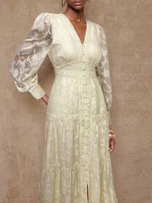 蕾丝染色镂空纽扣腰部连衣裙（女款） - 米色 - 查看 5