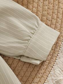 SHEIN Toddler Infant Baby Boys Traditional Casual Long Sleeve Stand Collar Button Half-Open Front Pocket Robe Top, Adjustable Sleeve Length, Side Slit Hem Design, Arabic Dishdasha, Islamic Clothing, Kaftan, Saudi Arabian Outfit, Robe, Boys White Kurta, Boys White School Thobe, Boys Kurtas, Basic Silhouette Suitable For Spring, Summer, Autumn, Winter,3M-3T - Khaki - View 7