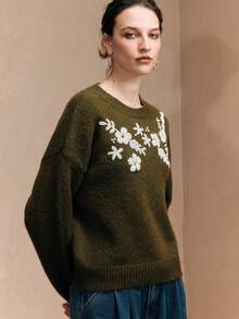 Arave 女士复古刺绣圆领长袖毛衣 - 軍綠色 - 查看 5
