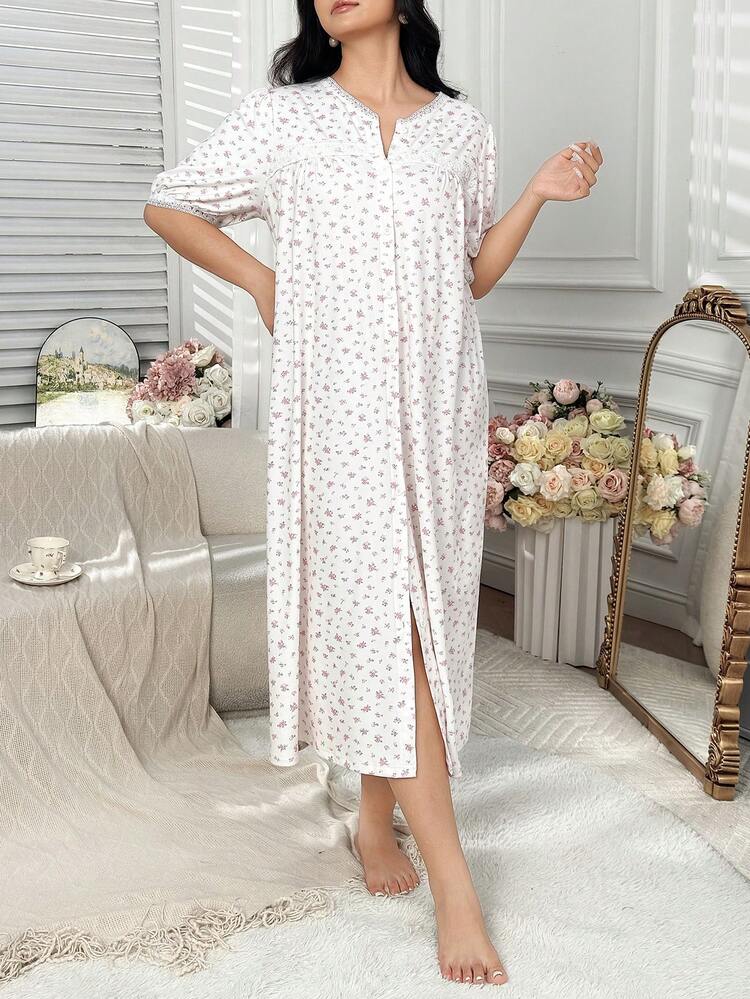 Dazy Plus Plus Size Women Lace Patchwork Ditsy Floral Cute Cinched Waist Long Nightgown, Short Sleeve Spring/Summer Sleepwear