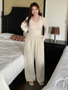 Dazy Plus 时尚优雅碎花印花宽松直筒睡裤，家居服下装 - 杏色 - 查看 7