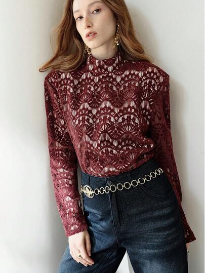 Aveloria Modichic Water-Soluble Lace Fabric, Slim-Fit Design On The Front Shoulder, Openwork Pattern, Fashionable And Versatile, With A Light And Luxurious Style. This Is An Elegant Women's Top And A Stylish Women's Blouse.