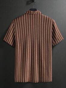 Manfinity Homme 男士条纹印花纽扣休闲短袖Polo衫 - 棕色 - 查看 2