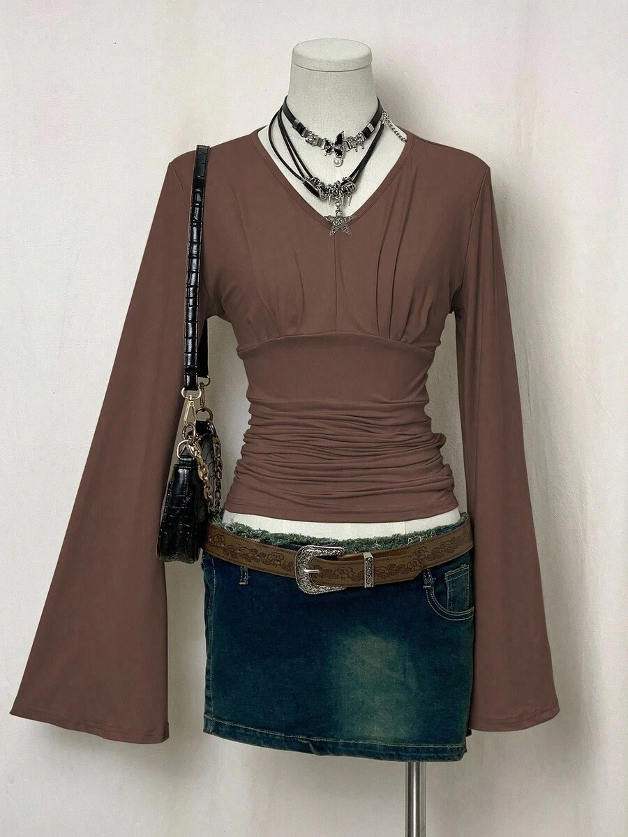 EgrlEra Áo thun dài tay cổ chữ V dáng ôm, màu trơn, phong cách tối giản - màu nâu - Xem 1