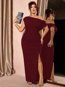Cravure Plus Size Women's Solid Color Elegant Asymmetric Neck Bodycon Dress With High Slit - Burgundy - View 8