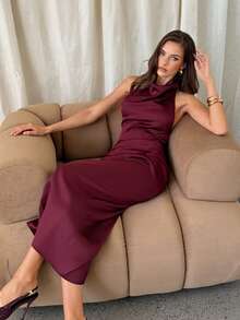 Aloruh 女士优雅红色露背系带褶皱缎面派对/约会连衣裙 - 酒紅色 - 查看 3