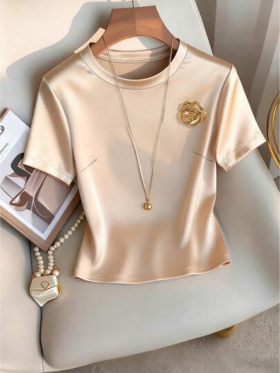 Resyla Women's Round Neck Short Sleeve T-Shirt, Pique Knit Fabric, Left Side Metal Buckle Decoration, All-Match T-Shirt Silhouette, Casual And Fashionable Daily Wear