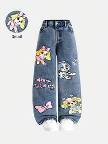 SHEIN ChillGRL 1 chiếc quần jeans ống đứng in hình chuột lang nước hoạt hình dành cho bé gái tuổi teen, kiểu dáng dễ thương và ngọt ngào, rất được ưa chuộng! Chất liệu denim xanh cổ điển, thoải mái, họa tiết hoạt hình, cạp cao co giãn kèm dây xích giả, kiểu dáng ống đứng, tôn dáng. Thích hợp cho các hoạt động hàng ngày, đi học, du lịch cuối tuần, mùa tựu trường, kỳ nghỉ, v.v. Mang đến phong cách và năng động mỗi ngày! - Rửa nhẹ - Xem 5