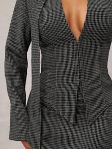 Radiana 大码女装秋冬三件套复古通勤黑色千鸟格羊毛套装：修身西装外套+低腰裙+围巾（带垫肩）；粗花呢两件套；黑色西装外套和裙子套装；复古优雅。 - 黑色 - 查看 5