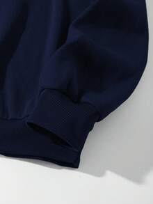 Manfinity Homme Men's Royal Blue Pullover Sweatshirt With Rib-Knit Details Long Regular Sleeves And Round Neck Letter Pattern Navy Blue Sweatshirt - Royal Blue - View 3