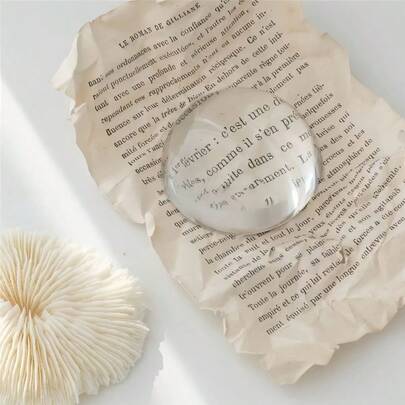 Madebyblanc Magnifying Crystal Paperweight - Frosted Carved Transparent Desktop Ornament Vintage Desk Decor Reading Helper Multi-Functional Office Stationery Aesthetic Tabletop Accessory