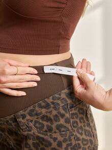 SHEIN Adjustable Waist Leopard Print Loose Fit Maternity Jeans - Multicolor - View 7