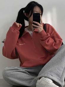 DAZY 女士翻领字母数字刺绣拉链半门襟休闲百搭度假长袖卫衣 - 棕色 - 查看 2