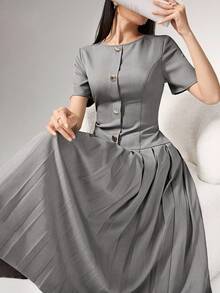 SHEIN Đầm ngắn tay cạp cao thấp cho bé gái tuổi teen, thanh lịch, giản dị, thích hợp mặc hàng ngày, kiểu dáng dự tiệc, xếp ly, phù hợp cho bữa tối, tiệc trà chiều. - Xám - Xem 1