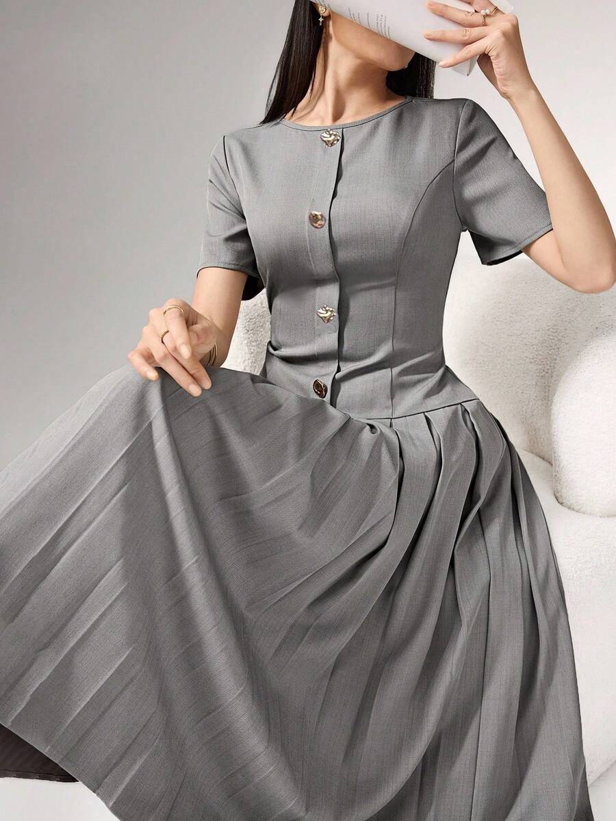 SHEIN Đầm ngắn tay cạp cao thấp cho bé gái tuổi teen, thanh lịch, giản dị, thích hợp mặc hàng ngày, kiểu dáng dự tiệc, xếp ly, phù hợp cho bữa tối, tiệc trà chiều. - Xám - Xem 1