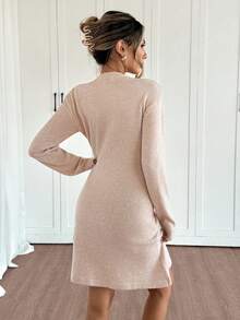 Siren Gaze 女士印花圆领长袖休闲针织连衣裙 - 杏色 - 查看 4