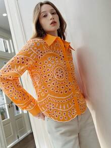 Frievida 女士衬衫，领口和下摆饰有精美的激光切割刺绣细节，欧式风格 - 橘色 - 查看 1