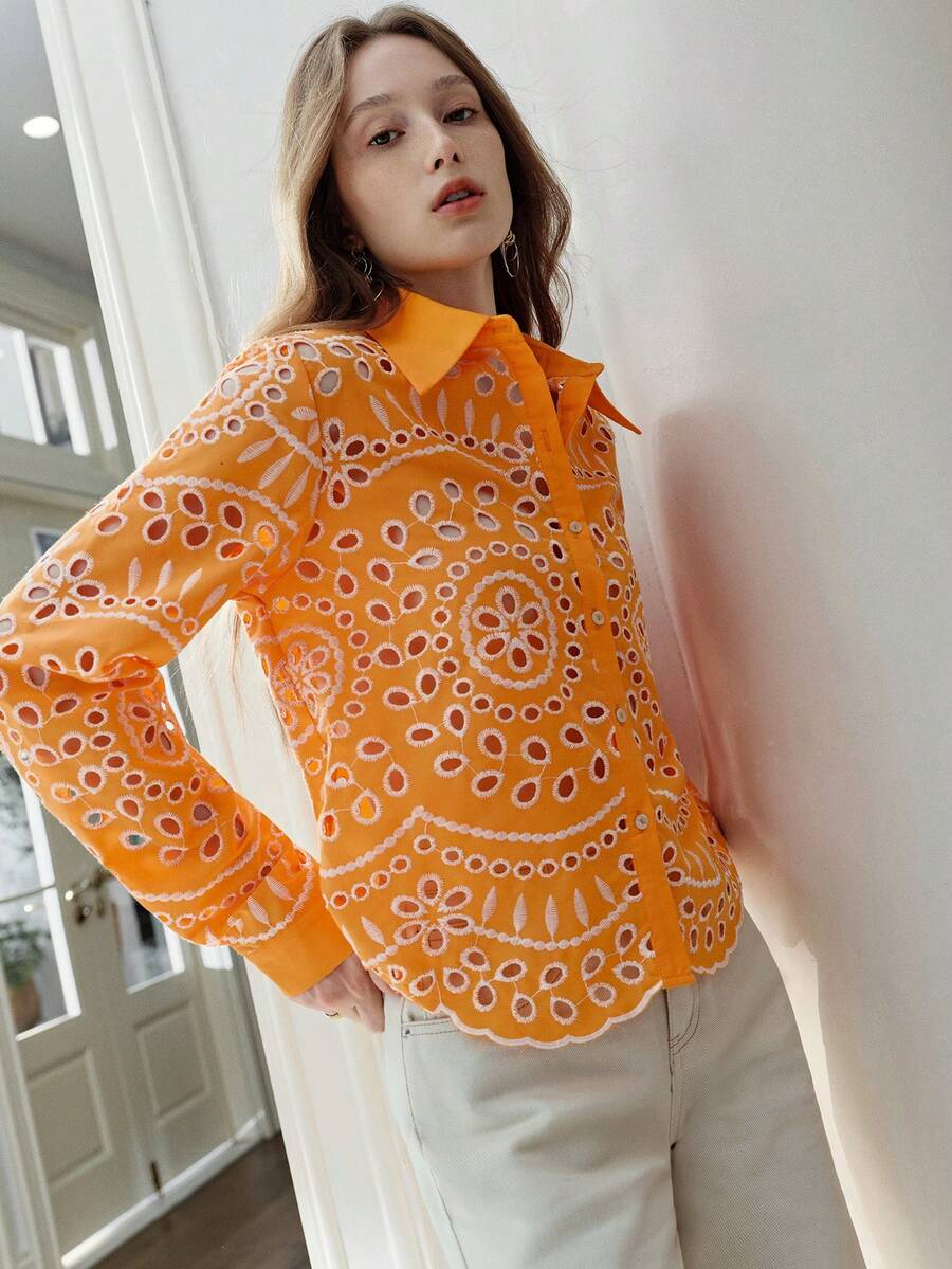 Frievida 女士衬衫，领口和下摆饰有精美的激光切割刺绣细节，欧式风格 - 橘色 - 查看 1