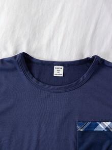 男童睡衣套装 - 两件套夏季睡衣，海军蓝短袖圆领上衣，格子短裤，带口袋，轻便速干，适合度假穿着，2026 年必备儿童睡衣，舒适活泼，休闲居家沙滩装，日常百搭。 - 藏蓝色 - 查看 4