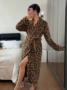 SHEIN 女士休闲豹纹提花抓绒长款睡袍，披肩领，系带腰身外套，秋冬款 - 彩色 - 查看 5