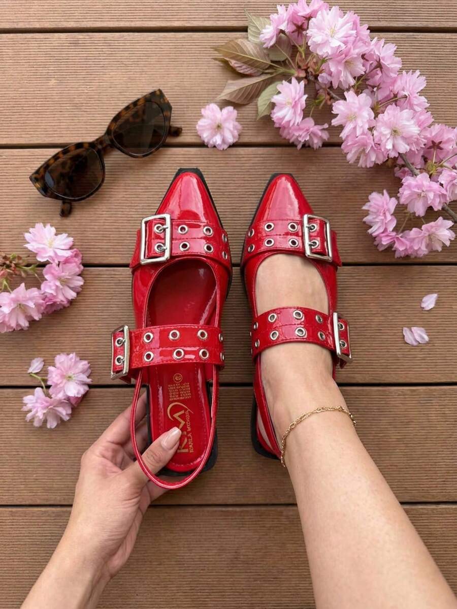 Balerinas rojas estilo Mary Jane de charol con hebilla y ojales, diseño de punta puntiaguda, perfectos para looks de verano y para uso en oficina. Zapatos planos Mary Jane de charol rojo con hebilla y punta puntiaguda, elegantes y cómodos para el día a día. - Rojo - Ver 1