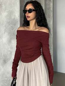 DAZY Áo thun nữ tay dài trễ vai, kiểu dáng thường ngày, đa năng, thích hợp cho mùa xuân. - Màu Đỏ Sâu - Xem 5