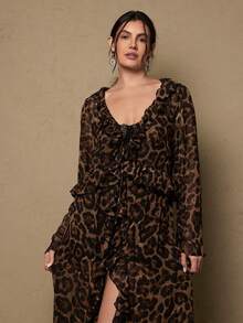 Freevana 大码女式豹纹拼接荷叶边下摆喇叭袖时尚上衣 - 卡其色 - 查看 5