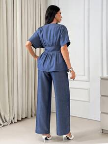 EURMUSE Bộ đồ nữ giả denim – Áo tay ngắn thắt eo và quần ống rộng, bộ đồ phối màu xanh dương thanh lịch thường ngày, Bộ đồ nữ giả denim – Bộ đồ phối màu xanh dương, áo thắt eo, quần ống rộng, bộ hai mảnh thanh lịch thường ngày, thời trang mùa hè, quần áo thoải mái, đồ mặc nhà cho nữ, bộ đồ sành điệu cho công sở hoặc du lịch, chất liệu giả denim. - Màu xanh lam - Xem 3