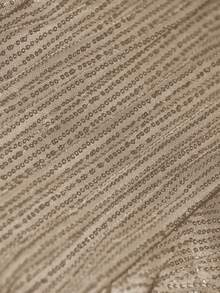 Aveloria Rosie 时尚亮片拼接缎面连衣裙，结构感设计，适合派对、秋冬季等多种场合穿着。 - 米色 - 查看 7