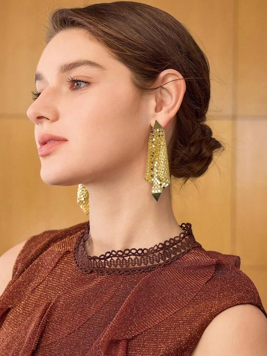 MOTF PREMIUM 18K镀金不对称三角形网状长耳环 - 金色 - 查看 1