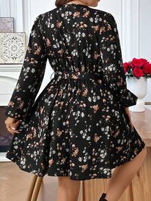 EMERY ROSE Sukienka damska w dużym rozmiarze z długim rękawem i kwiatowym nadrukiem na wczesną wiosnę - Wielokolorowe - Zobacz 6