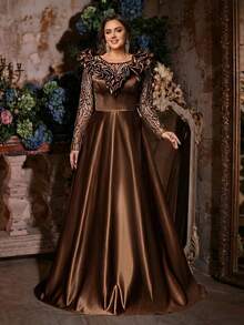 Glamrae Plus Size Elegant Romantic Brown Round Neck Cloud Decor Long Sleeve Sheer Luxury Sequin Patchwork A-Line Wedding Dress, Suitable For Wedding, Party, Celebration, Formal Events, Gala Dinner (Heavily Embellished Design)