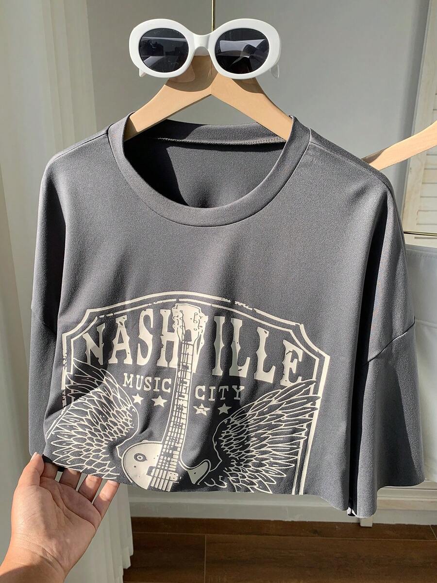 SHEIN EZwear 复古风格灰色老鹰字母图案落肩短款T恤 - 深灰色 - 查看 1