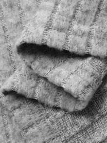 Dazy Plus Camisola longa feminina plus size canelada com ajuste elástico, gola semiaberta e amarração frontal.