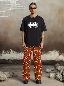 BATMAN X SHEIN Quần thể thao nam thời trang thường ngày in hình dơi khắp thân quần, túi xéo. - Đỏ - Xem 6