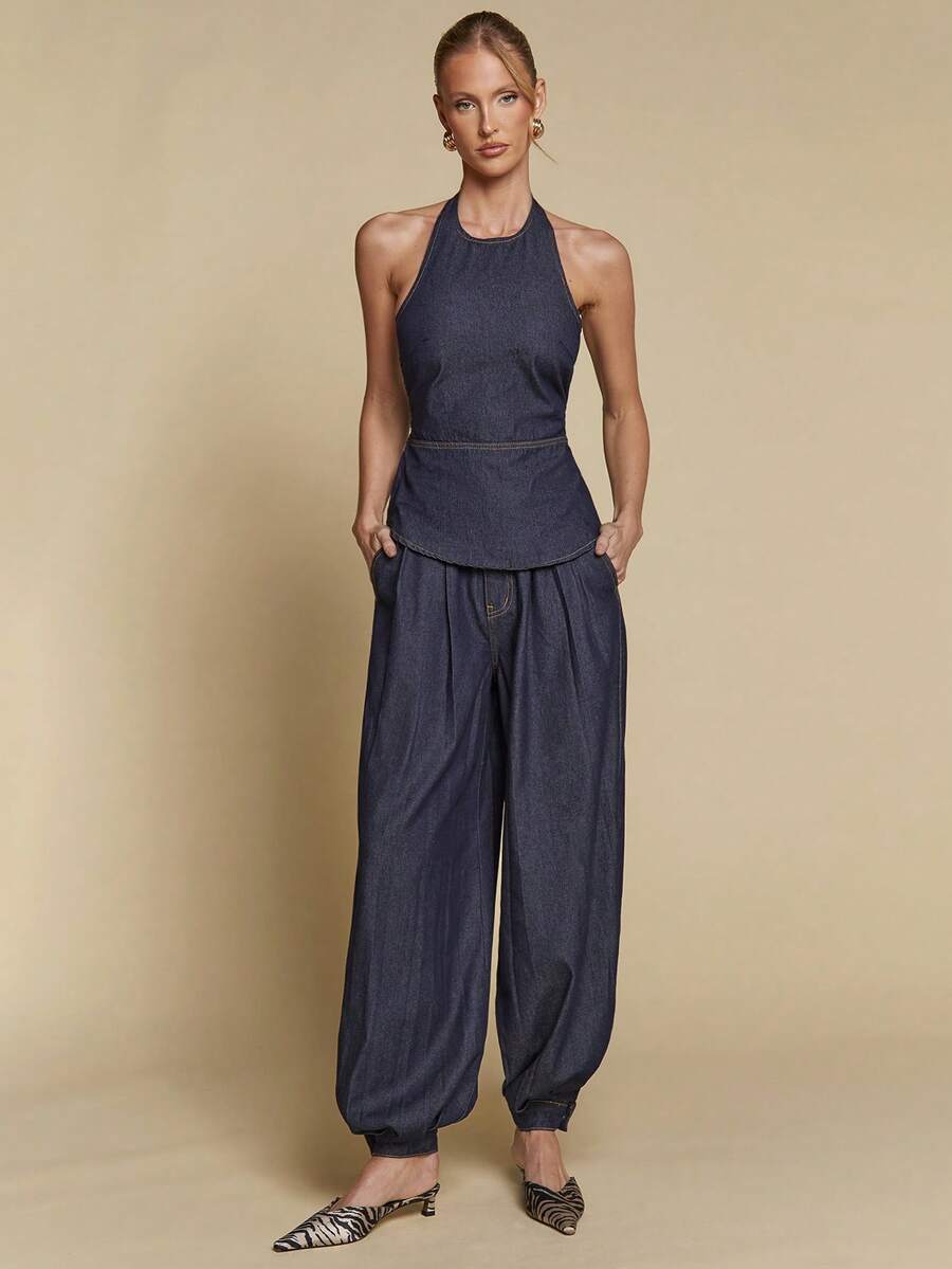 COSMINA Denim 女士露背吊带褶皱牛仔上衣和裤子套装 - 深色水洗藍 - 查看 1