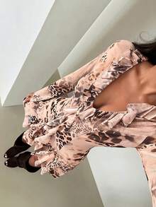 SHEIN Glamour Glamour Deep V-Neck Ruffle Trim Flare Sleeve Women's Dress,Red And Leopard Print,Autumn,Girly,Night Out,Rodeo Cowgirl Mini Cheetah Outfit - Apricot - View 6