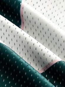 AXEPEAK 男士字母和心形印花V领短袖休闲T恤 - 黑色 - 查看 4