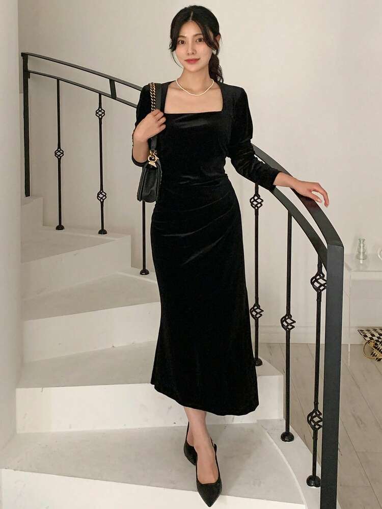 Women's Square Neck Bodycon Velvet Midi Dress, Elegant For Formal Occasions Sundress