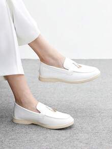 CUCCOO BIZCHIC Women's Casual Versatile Commuting Minimalist Flats - White - View 1