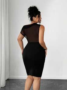 Elenzga Gaun Bodycon Seksi Wanita Ukuran Plus dengan Kerah Asimetris dan Patchwork Jala - Hitam - View 2
