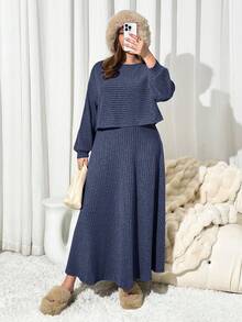 Auralis Setelan Rok Dua Potong Rajut Rib Warna Biru Tua Ukuran Plus yang Stylish, Atasan Lengan Panjang Raglan dengan Leher Bulat dan Bagian Atas Sepanjang Pergelangan Tangan, Pakaian Kasual - Navy Blue - View 4