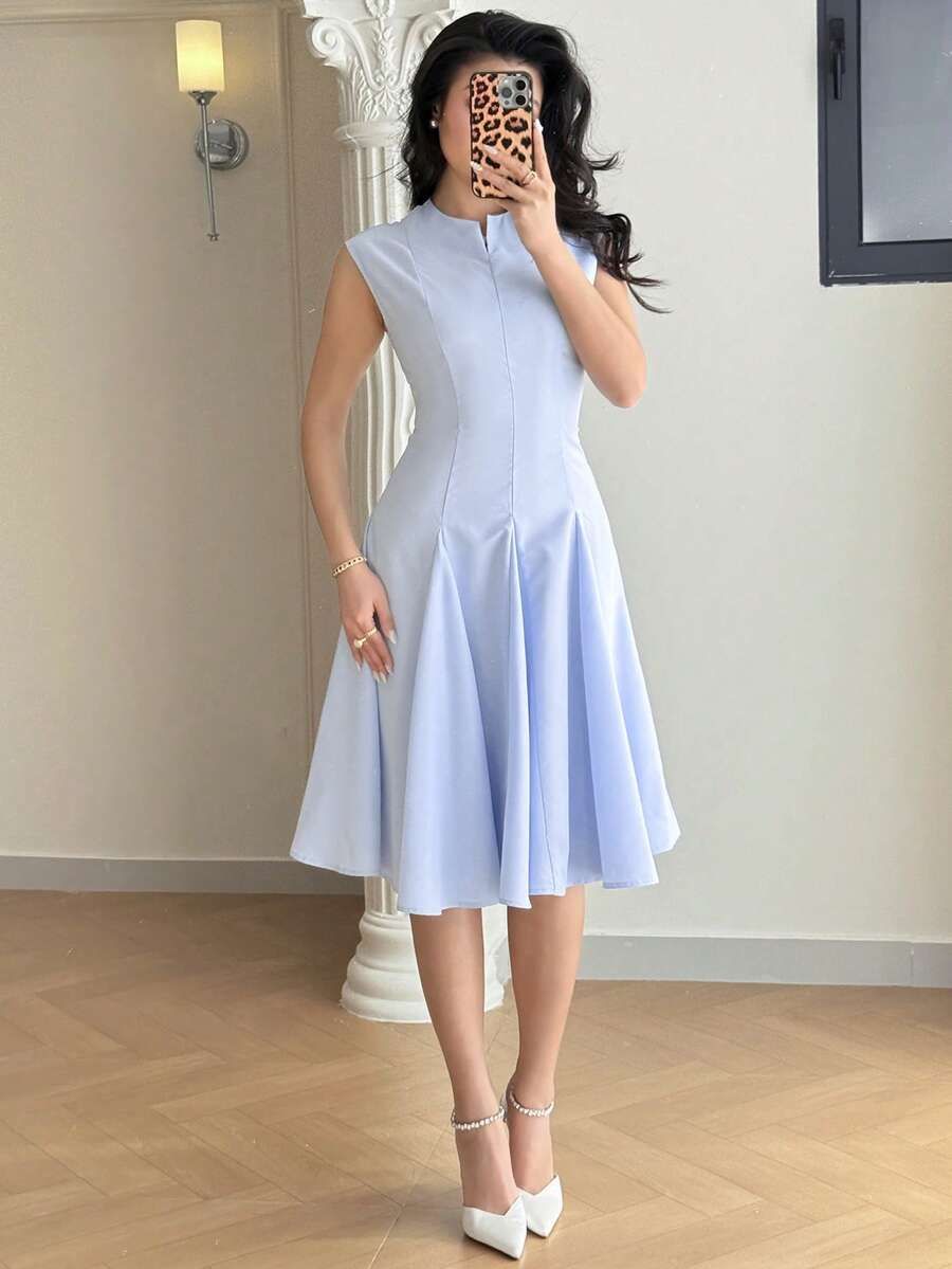 Feyla Vestido mini elegante de mujer con diseño de cremallera y mangas cortas de unicolor - Celeste - Ver 1
