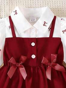 SHEIN Playful Pals Đầm chữ A 2 trong 1 tay phồng cổ bẻ cho bé gái. Kiểu dáng chữ A cổ điển phù hợp với bé mọi dáng người. Thiết kế cổ áo độc đáo tạo thêm vẻ trang trọng, trong khi phần tay phồng khéo léo mang lại vẻ ngọt ngào và tinh nghịch. Thiết kế 2 trong 1 tạo nên vẻ ngoài nhiều lớp, bắt mắt. - Màu Đỏ Sâu - Xem 3