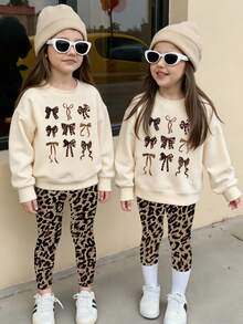 SHEIN 秋季套装 少女时尚创意可爱清新个性化豹纹蝴蝶结设计图案印花保暖舒适休闲套装 圆领卫衣+打底裤 两件套 - 彩色 - 查看 1