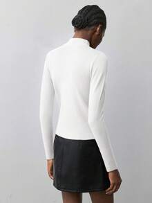 Áo len ngắn tay dáng ôm phối màu MAIJA Y2K Crop Knit - trắng - Xem 4